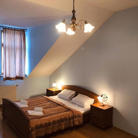 Hotel Derby Карловы Вары Экстерьер фото