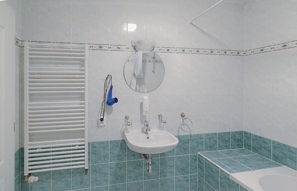 Hotel Derby Карловы Вары Экстерьер фото