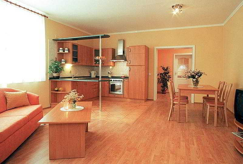 Hotel Derby Карловы Вары Экстерьер фото