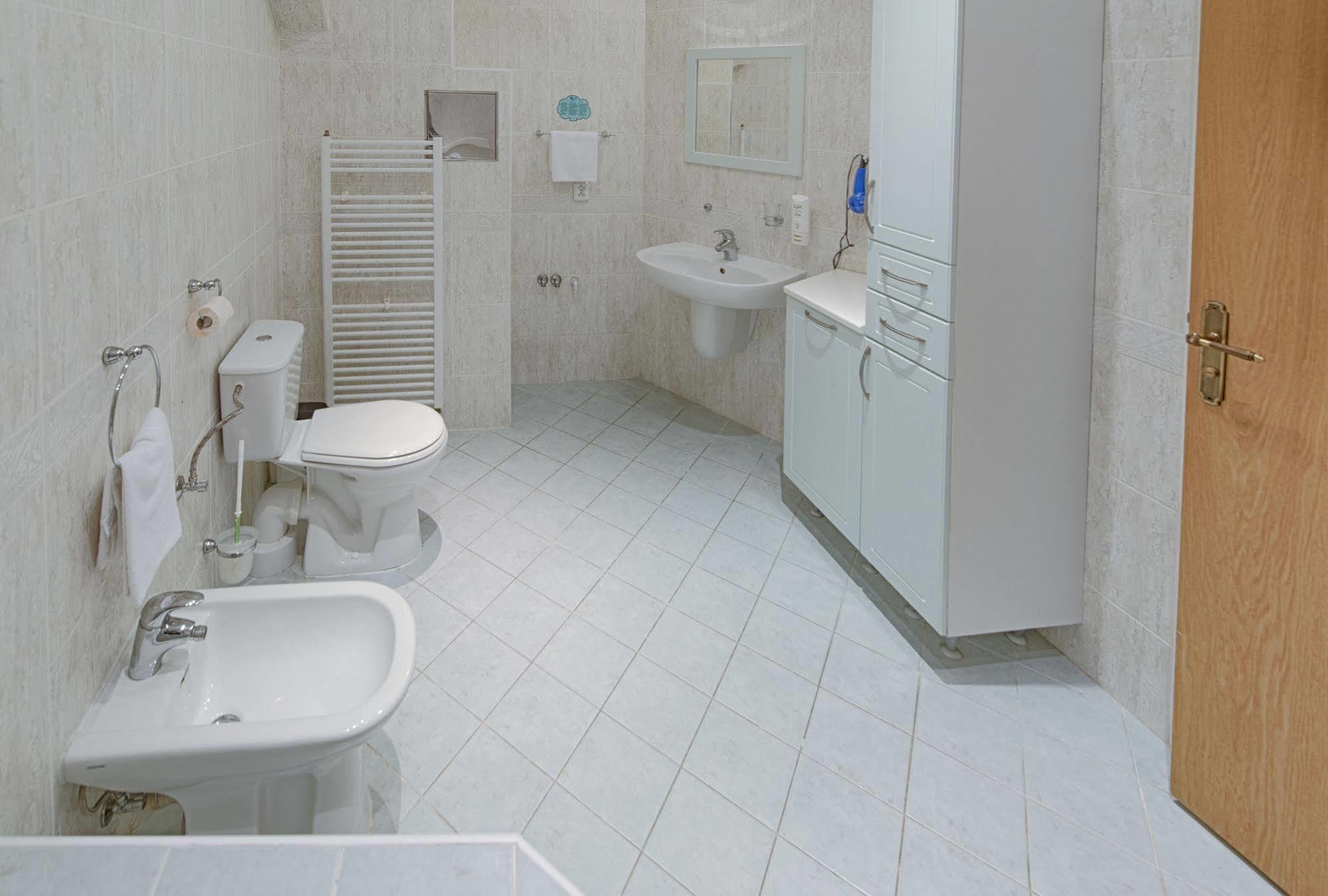Hotel Derby Карловы Вары Экстерьер фото