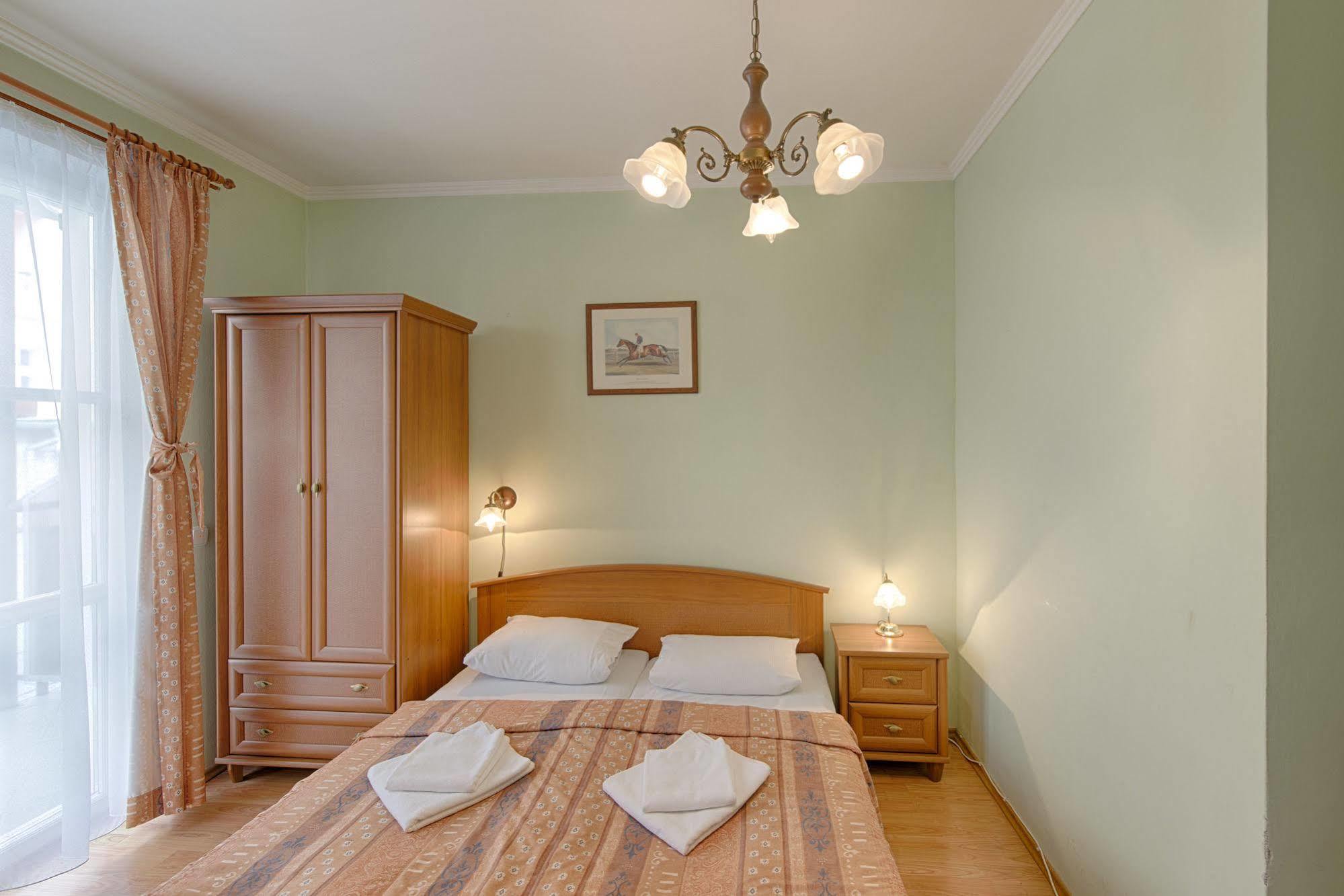 Hotel Derby Карловы Вары Экстерьер фото